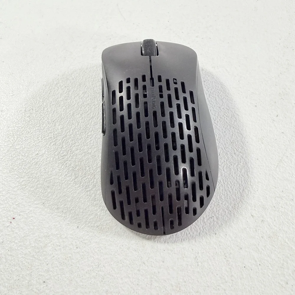 Pulsar Xlite V2 Size 1 Wireless Mouse Black POWERS ON AS IS UNTESTED READ‎